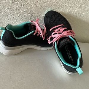 Sketcher women shoes